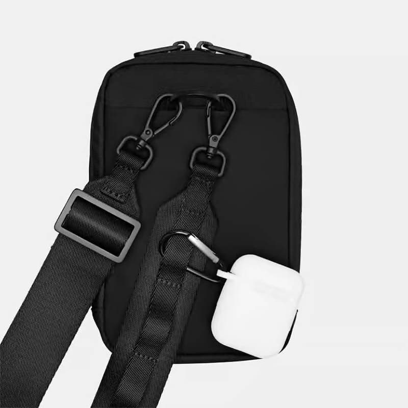 کیف رودوشی ویکتورینوکس مدل TRAVEL ESSENTIALS CITY POUCH 653376 — تصویر ۶