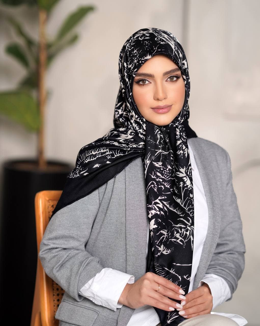 روسری ابریشم توییل ۹۱۶