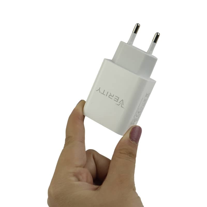 شارژر دیواری وریتی مدل AP-2124 به همراه کابل تبدیل microUSB — تصویر ۷