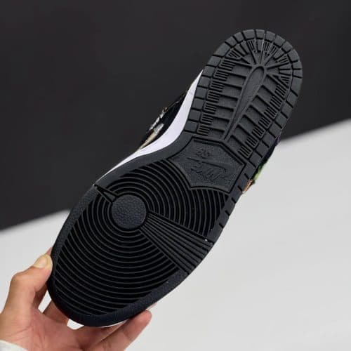 کفش نایک اسبی (SB) دانک لو نکفیس Nike SB Dunk Low Neckface — تصویر ۳