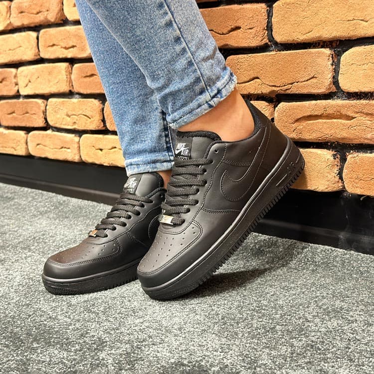 کتونی نایک ایرفورس مردانه nike air force رنگ تمام مشکی کد 6224 — تصویر ۴