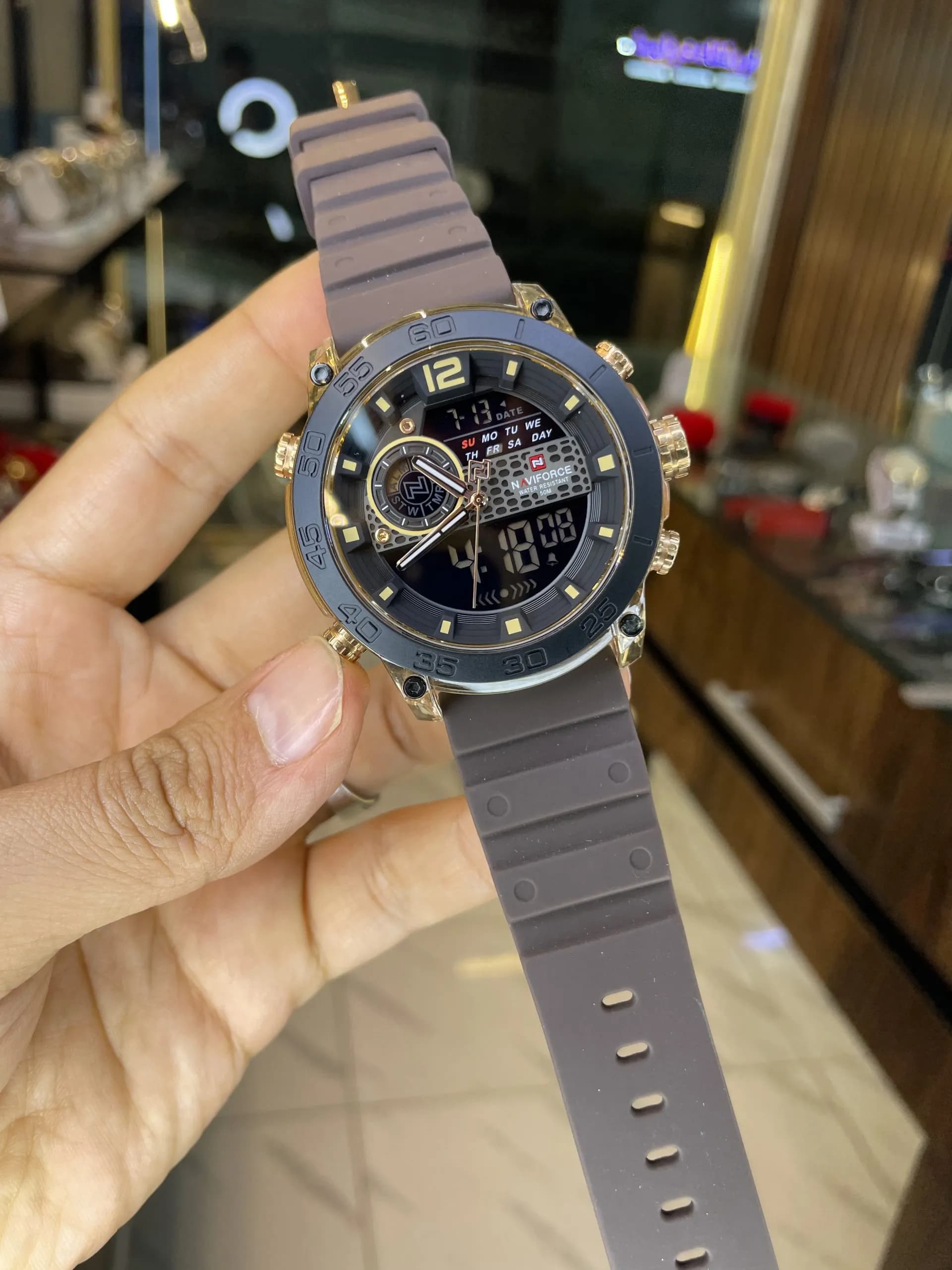 ساعت مچی مردانه اورجینال برند نیویفورس nf6104 naviforce — تصویر ۲
