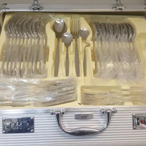 سرویس قاشق و چنگال برند mgs پارچه 147طلايي — تصویر ۲