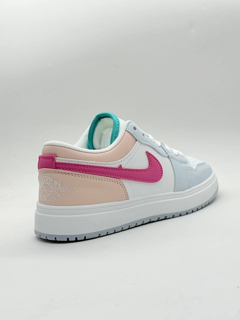 کفش نایک جردن پاریس آبی صورتی Nike Jordan Paris Pink Blue Shoes — تصویر ۳