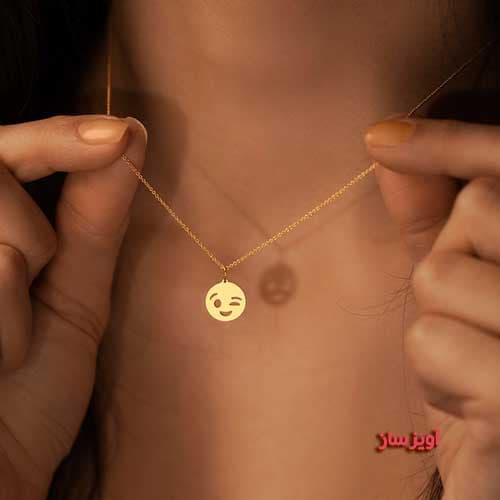 گردنبند ایموجی چشمک کد 100580