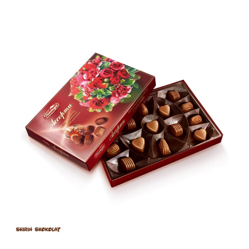 شکلات کادویی پوبدا با مغز کرم فندق مدل گل رز 200 گرمی — تصویر ۳