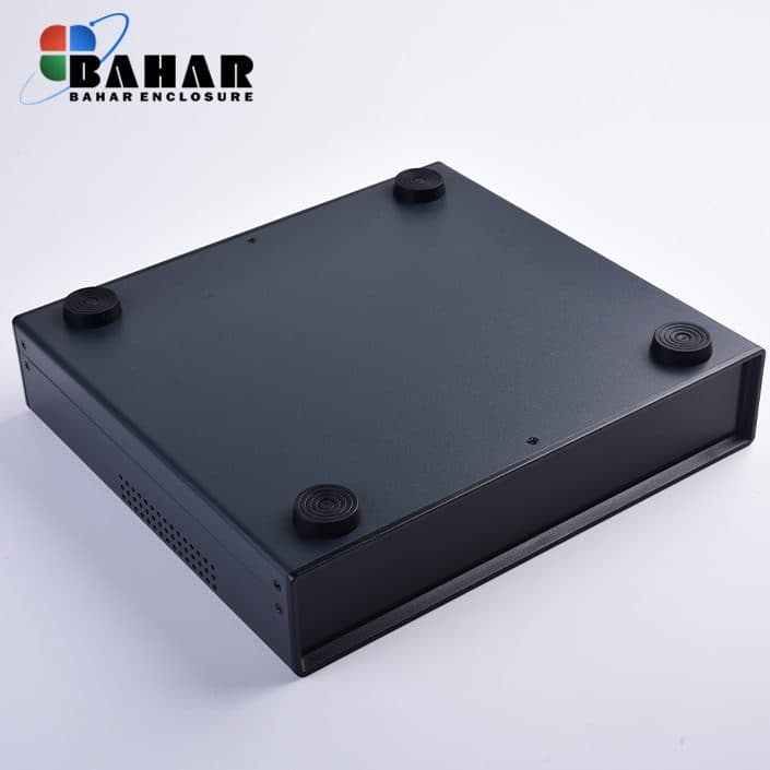 BDA 40010-A2 W250 جعبه فلزی با پانل پلاستیکی — تصویر ۳