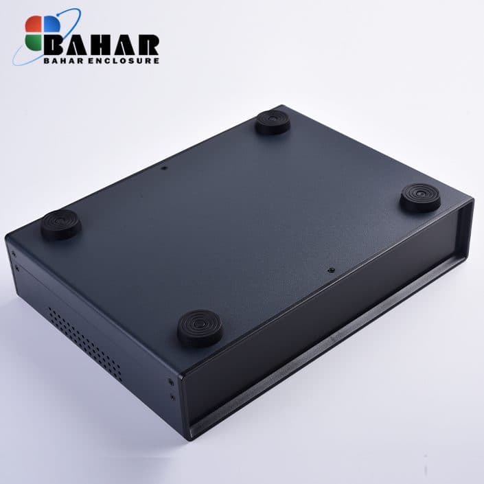 BDA 40010-A2 W200 جعبه فلزی با پانل پلاستیکی — تصویر ۳