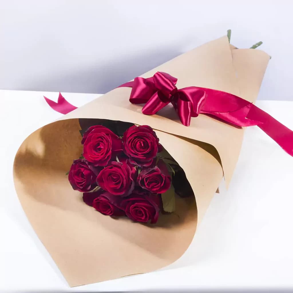 دسته گل رز هلندی قرمز کد 6270 — تصویر ۲