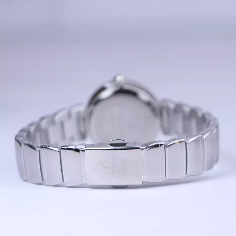 ساعت مچی ویتوریا زنانه فلزی نقره ای صفحه سبز VT 3395/1 — تصویر ۲