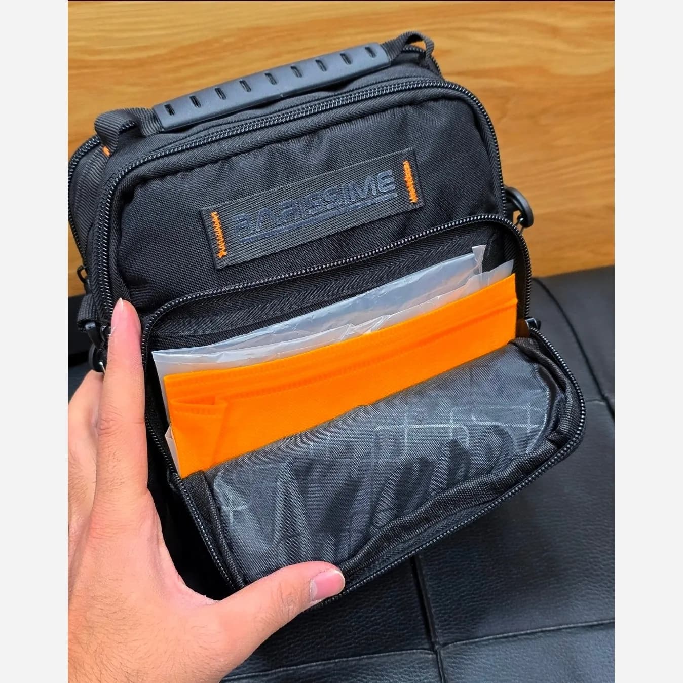 کیف دوشی دستی اسپرت پارچه ای ضد آب راریسم کد 2206 — تصویر ۶