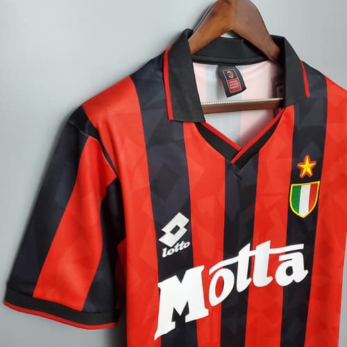 لباس کلاسیک آث میلان 1993/1994 — تصویر ۲