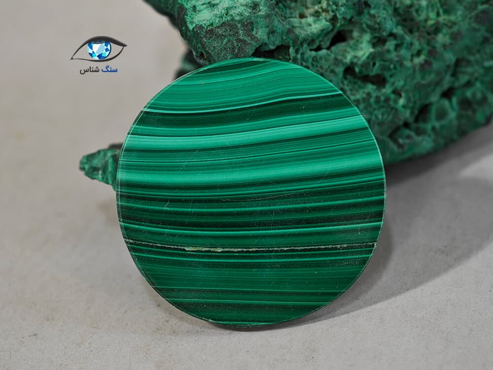 نگین مالاکیت طبیعی 9 گرم — تصویر ۳