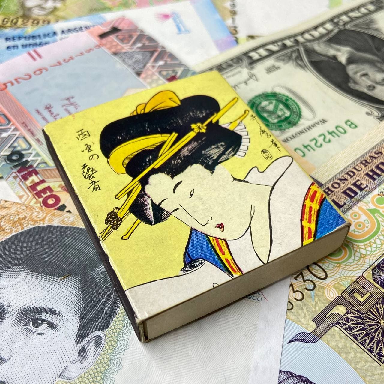 کبریت کلکسیونی مدل شرقی — تصویر ۲