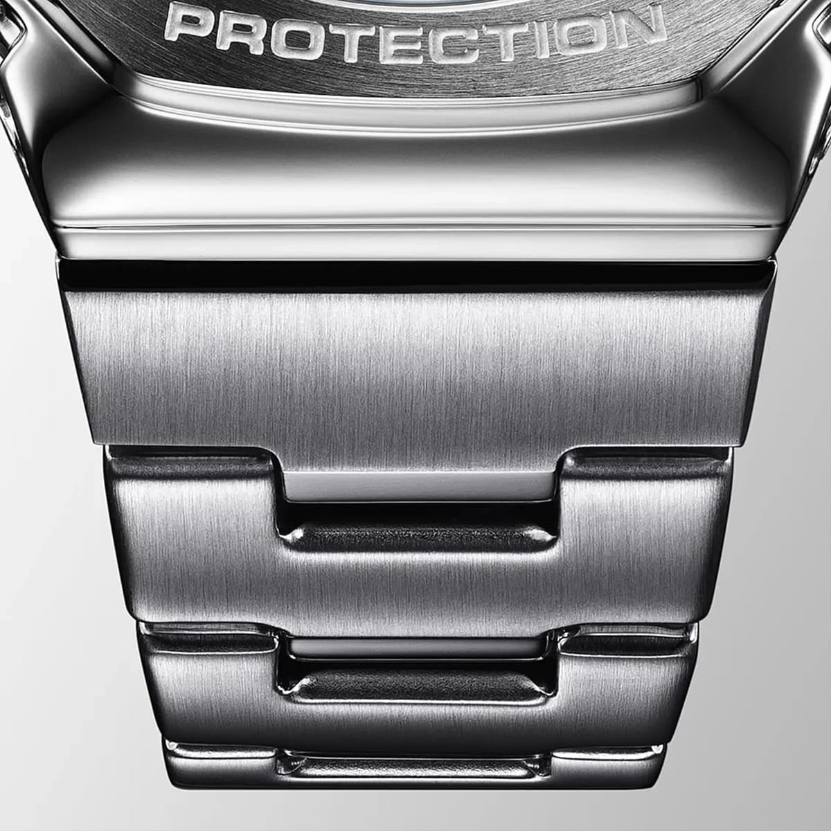 ساعت مچی جی شاک مدل G-Shock GM-2110D-3ADR — تصویر ۲