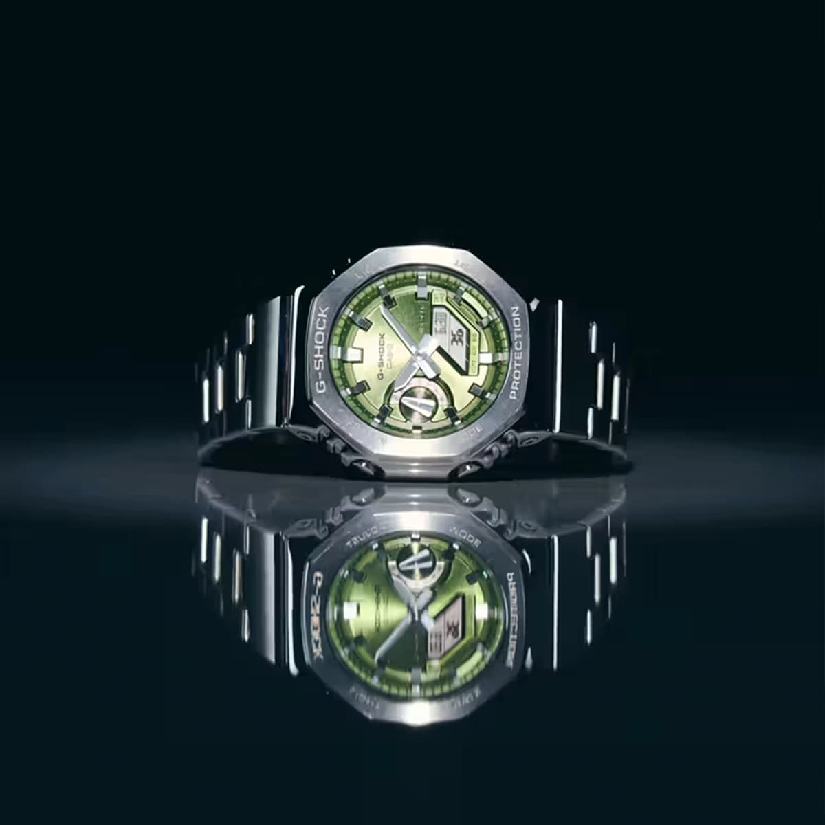 ساعت مچی جی شاک مدل G-Shock GM-2110D-3ADR — تصویر ۷
