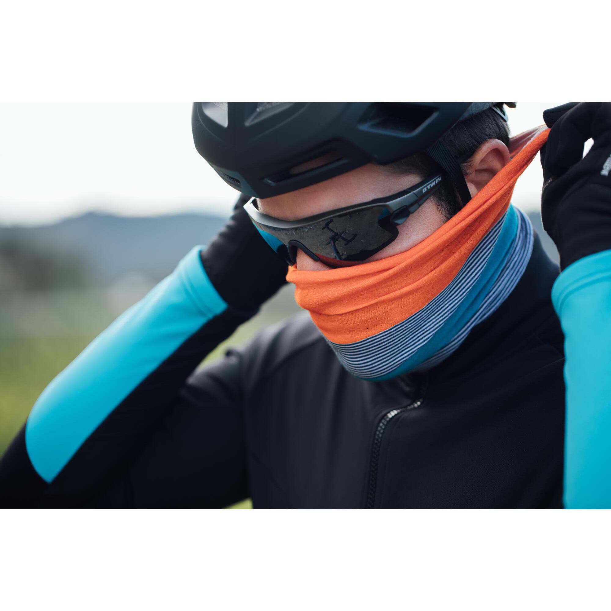 دستمال سر و گردن ون رایزل دکتلون Deacthlon Van Rysel Roadr 100 Bicycle Lanyards – Navy blue — تصویر ۲