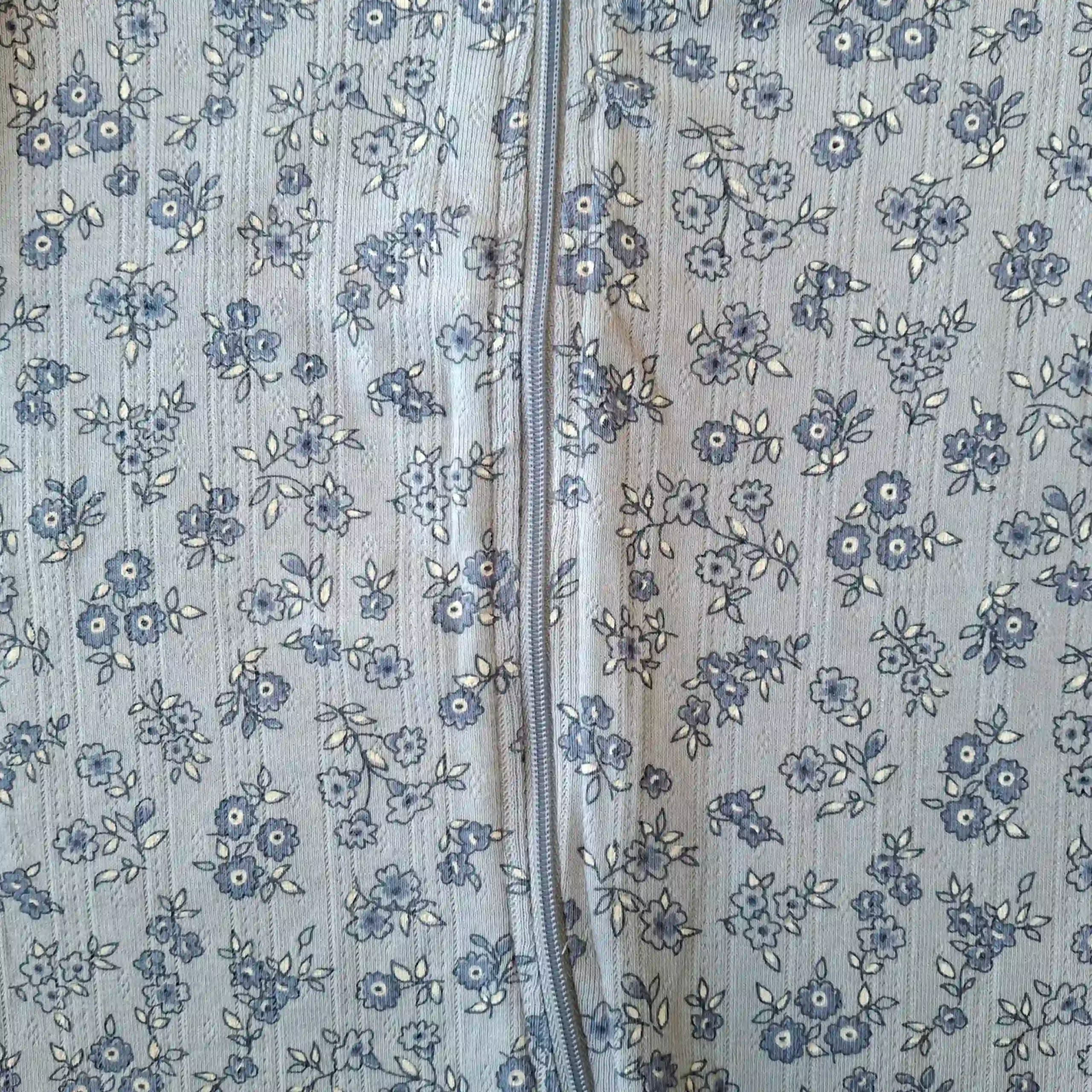 سرهمی دو زیپ وارداتی طرح گل رنگ آبی برند H&M — تصویر ۳