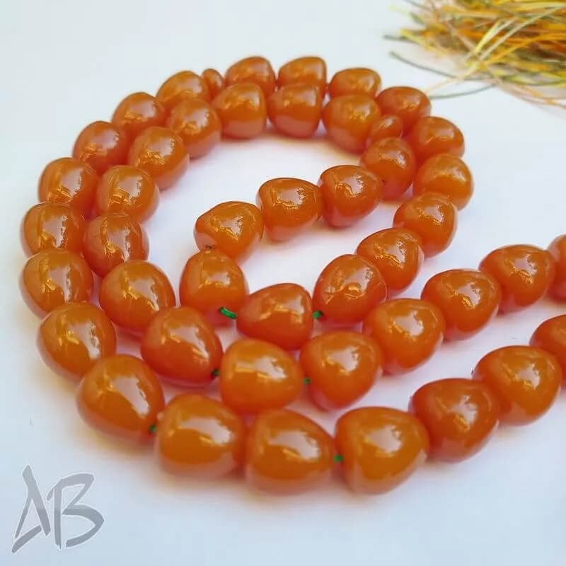 تسبیح سندلوس اصل کد 952 بودار 45 دانه تراش اشکی گلابی آقابزرگ — تصویر ۲