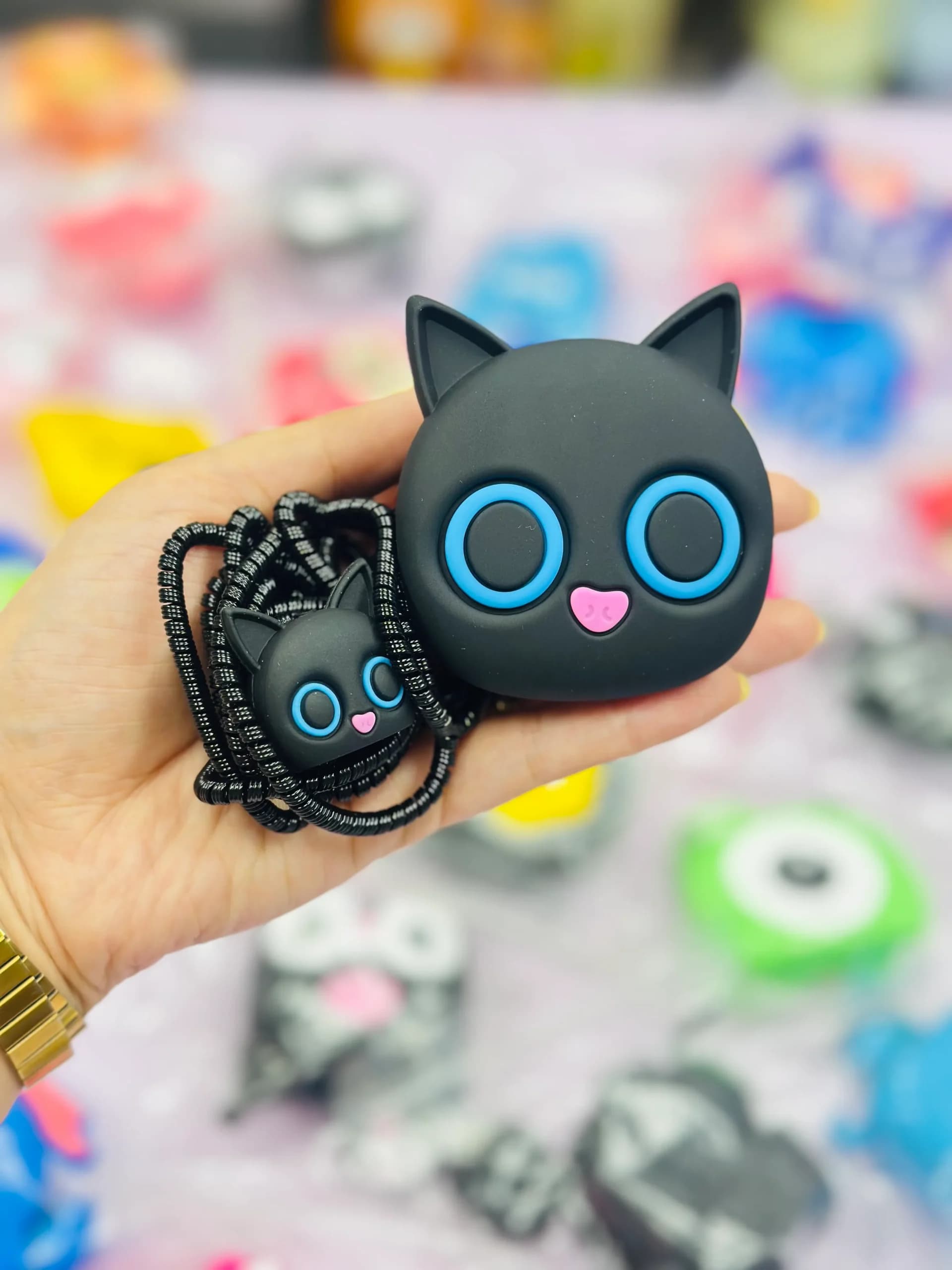 محافظ شارژر 4 تکه طرح گربه مشکی Black Cat