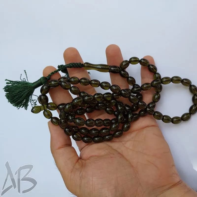 تسبیح سندلوس صددانه (101 دانه) سبز خوشرنگ بودار بیضی کشیده سندانی کد 887 آقابزرگ — تصویر ۴