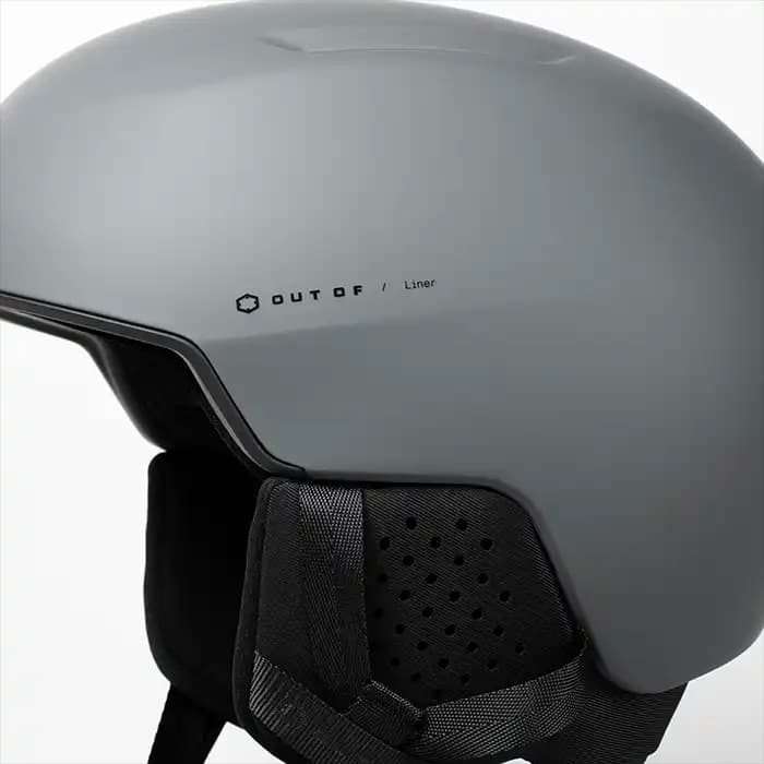 هلمت اسکی OUT OF LINER DARK GREY برنده جوایز iF و German Design 2025 — تصویر ۳