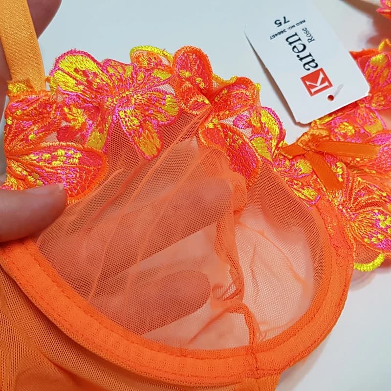 ست شورت و سوتین زنانه کارنا رز مدل گیپور گلدار فنردار کد 4870-5007-1 — تصویر ۵