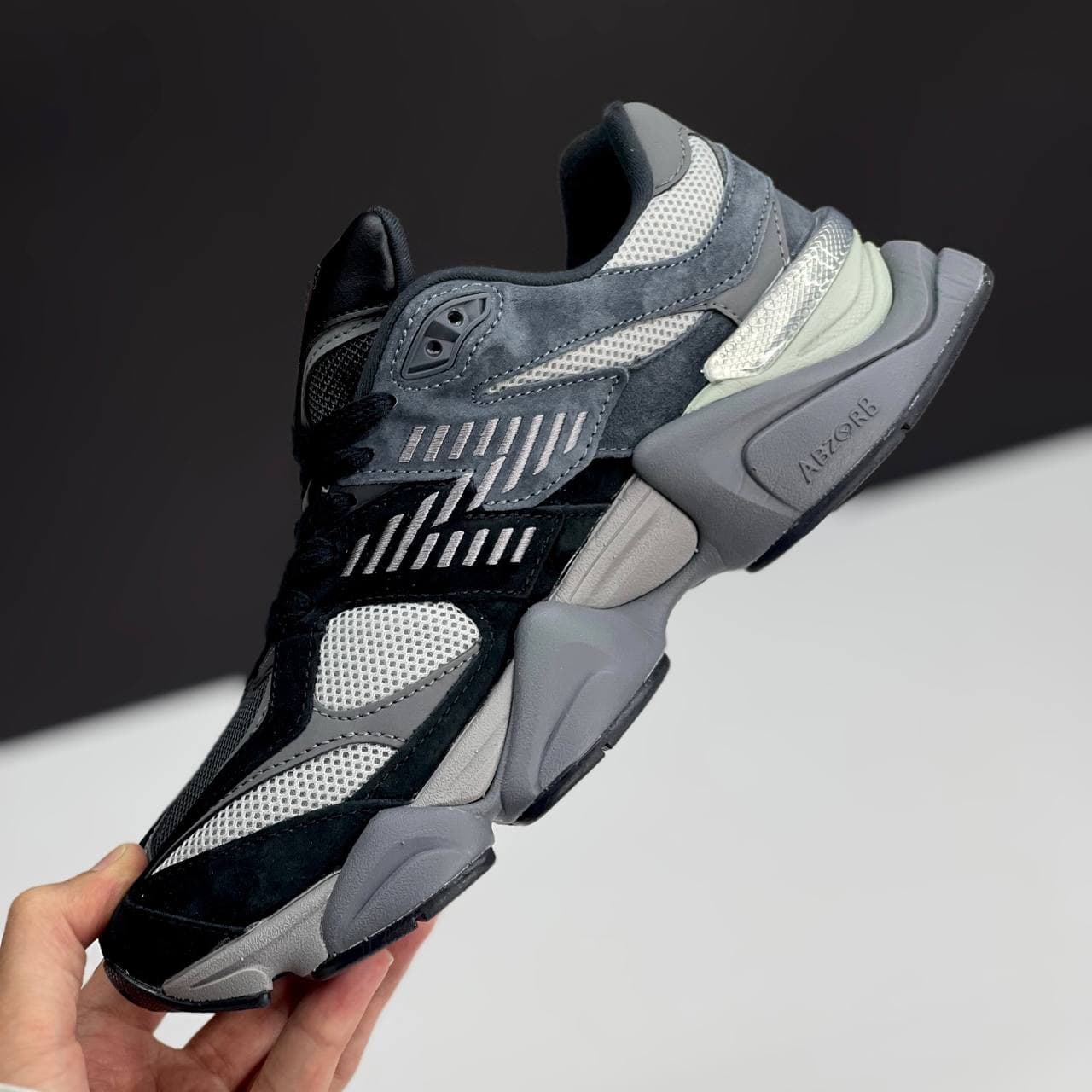 کتونی نیوبالانس ۹۰۶۰ مشکی طوسی New Balance 9060 Black Grey — تصویر ۲