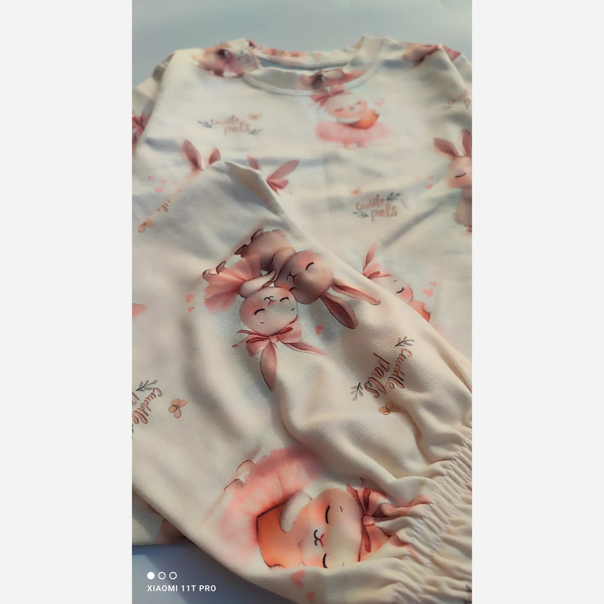 ست بلوز و شلوار راحتی طرح خرگوش نخ و پنبه سایز 35 و 40 — تصویر ۲