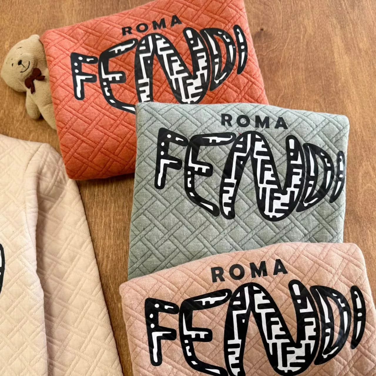 بلوز شلوار ژاکارد Fendi سایز ۴۰،۴۵ کد ۵۵۷۹ — تصویر ۲