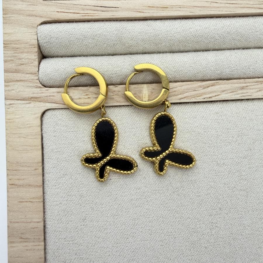 گوشواره حلقه ای طرح پروانه ونکلیف رنگ طلایی کد 136