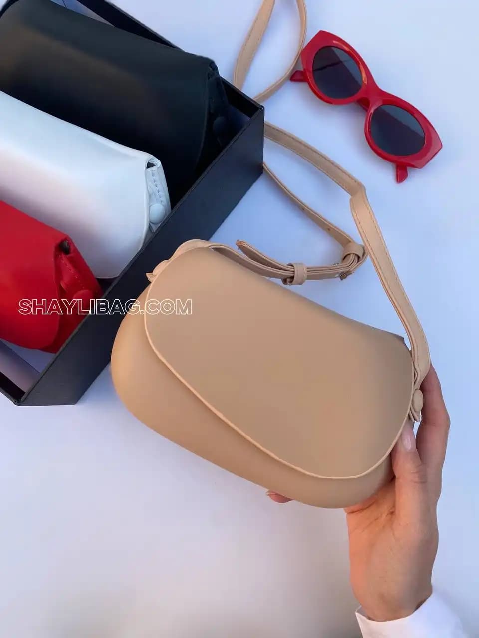 کیف مینیمال دوشی زنانه مدل پامکین — تصویر ۸