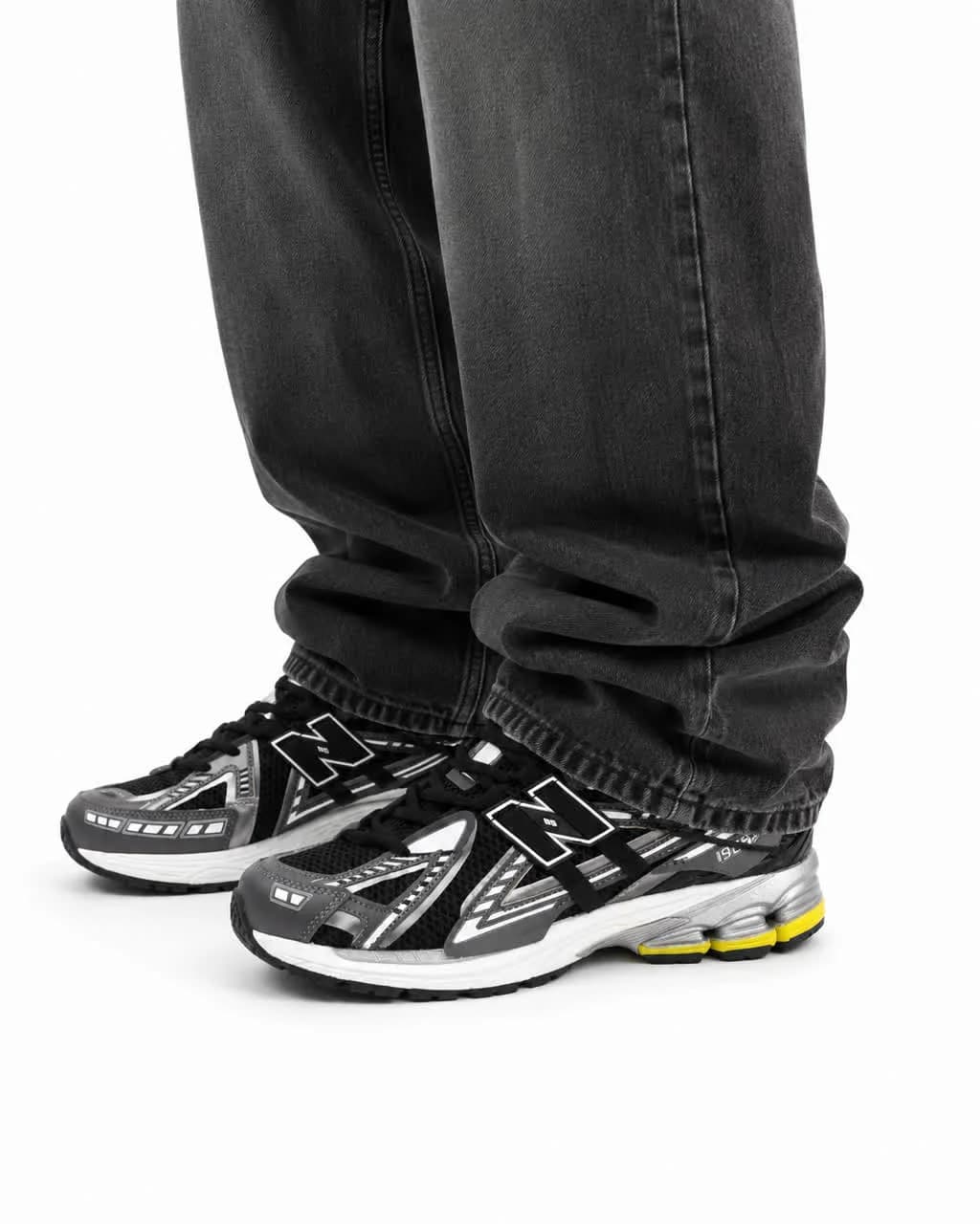 کتونی مردانه نیوبالانس 1906 مشکی طوسی کیفیت یک درحد مستر New BALANCE 1906 — تصویر ۲