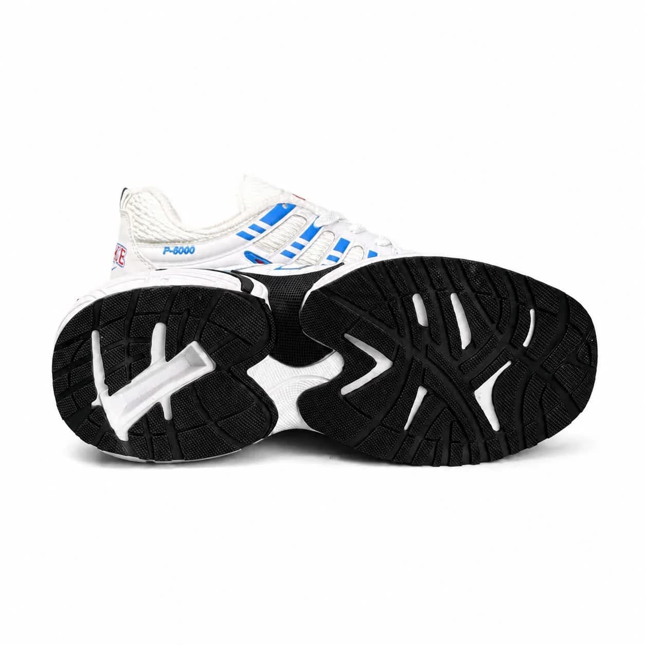 کتونی مردانه مدل رانینگ نایک P6000 سفید آبی قرمز NIKE — تصویر ۴