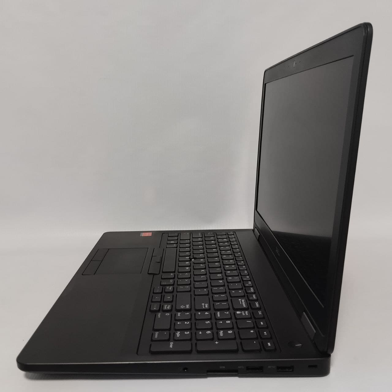 لپ تاپ DELL Latitude 5570 پردازنده i7 گرافیک 2G — تصویر ۵