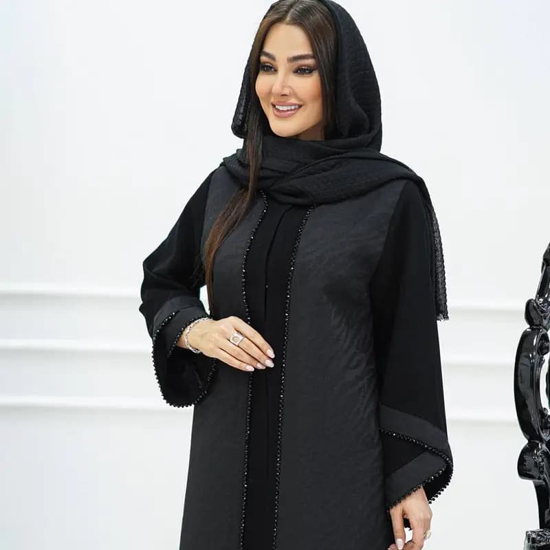 مانتو بلند ژیوار مدل 2518؛ انتخابی شیک برای استایل مجلسی و روزمره — تصویر ۲