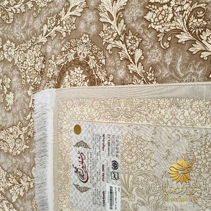 فرش 1200 شانه افشان طلاکوب زمینه نسکافه ای — تصویر ۵