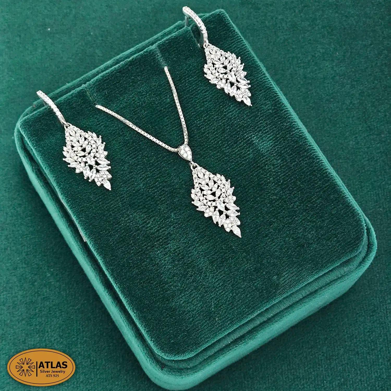 نیم ست نقره جواهری زنانه با نگین های برلیان و مارکیز 7.5 گرمی نقره اصل 925