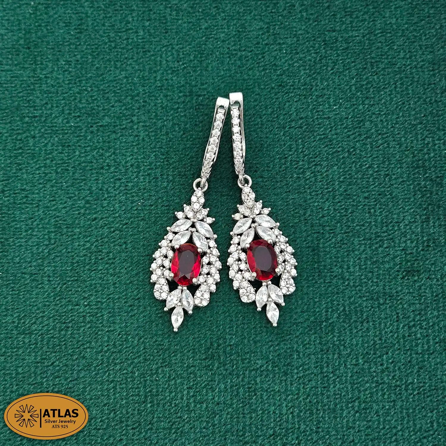 سرویس نقره زنجیری زنانه با نگین های برلیان و اشک، مارکیز 19.7 گرمی نقره اصل 925 — تصویر ۸