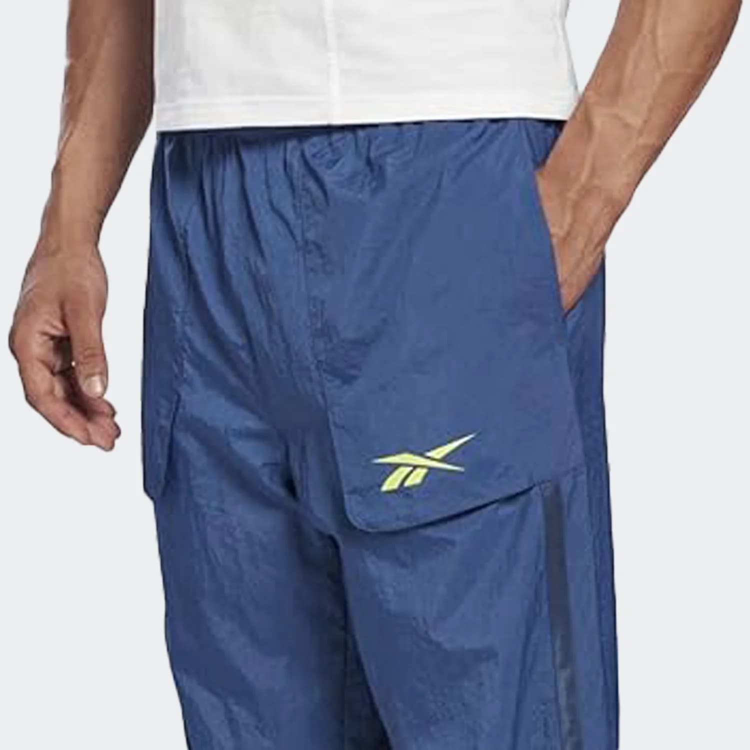 شلوار مردانه ریباک مدل MYT Woven Pant BATBLU — تصویر ۲
