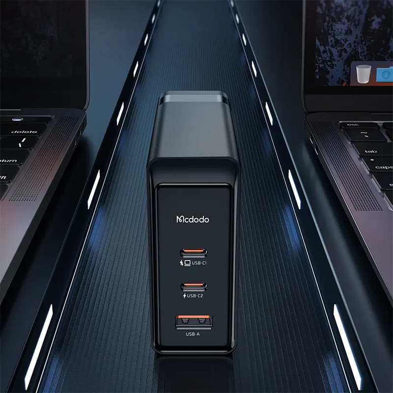 شارژر دیواری برند مک دودو 140 وات مدل CH-2913 به همراه کابل USB-C — تصویر ۳