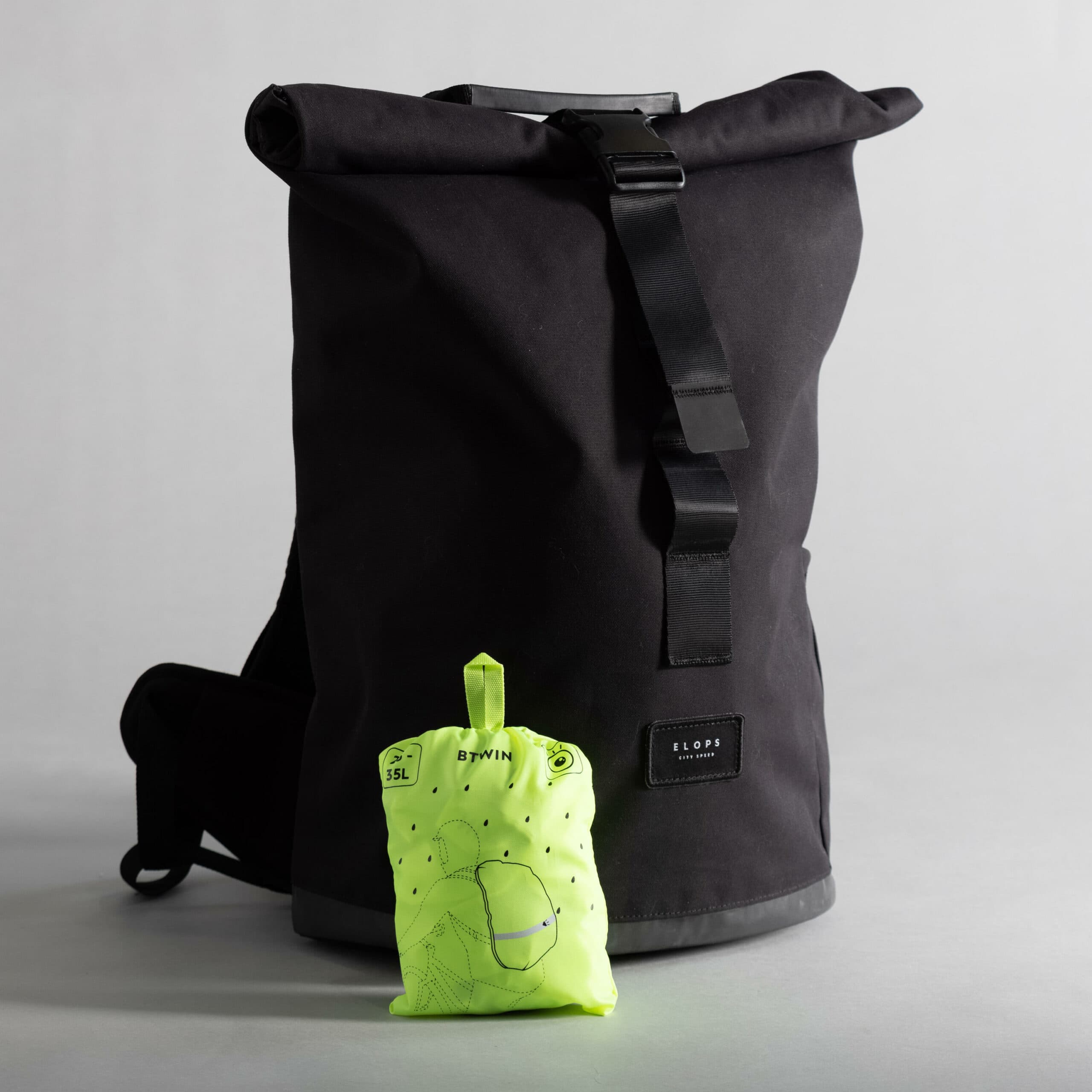 کاور باران کوله پشتی بیت وین – دکتلون Btwin Bag Cover – Waterproof – Neon Yellow – 15/35L — تصویر ۳