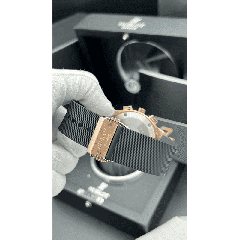ساعت مچی هابلوت کلاسیک فیوژن رزگلد صفحه مشکی (تک و ست) Hublot Classic Fusion Rose Gold Black Screen — تصویر ۶