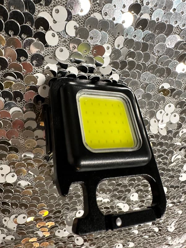 چراغ قوه کمپینگ مدل keychain magnet — تصویر ۴