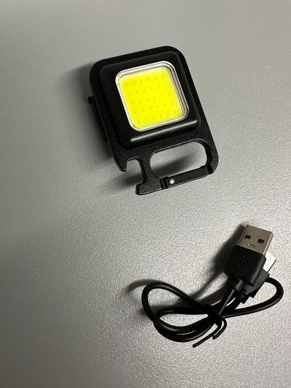 چراغ قوه کمپینگ مدل keychain magnet — تصویر ۲