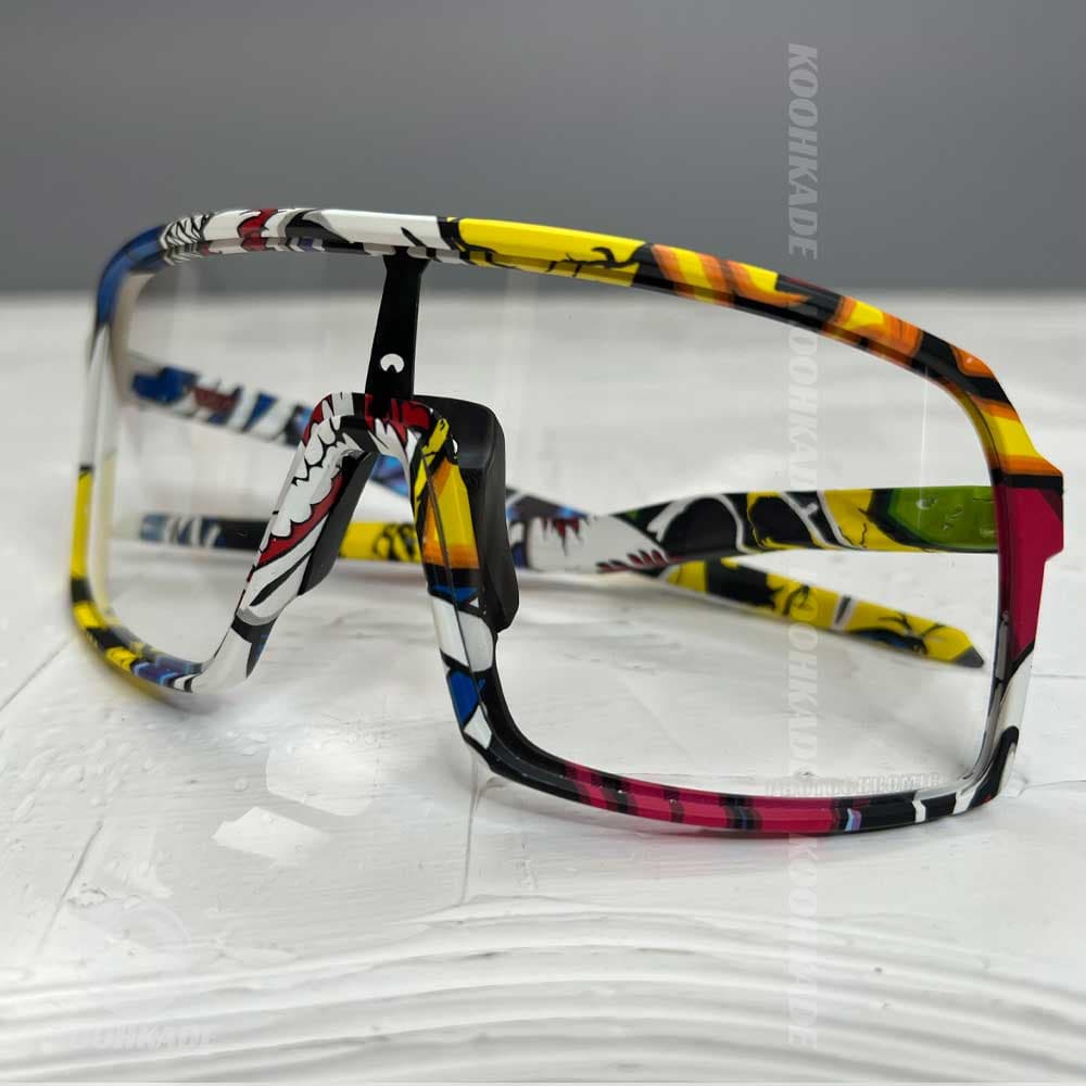 عینک فوتوکرومیک OAKLEY SUTRO فریم سفید صورتی طرحدار — تصویر ۶