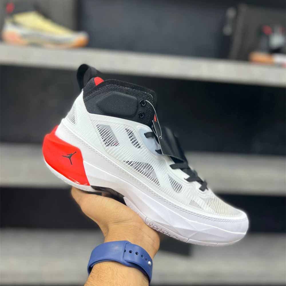 نایک ایر جردن 37 سفید قرمز Nike Air Jordan 37 White Red — تصویر ۲