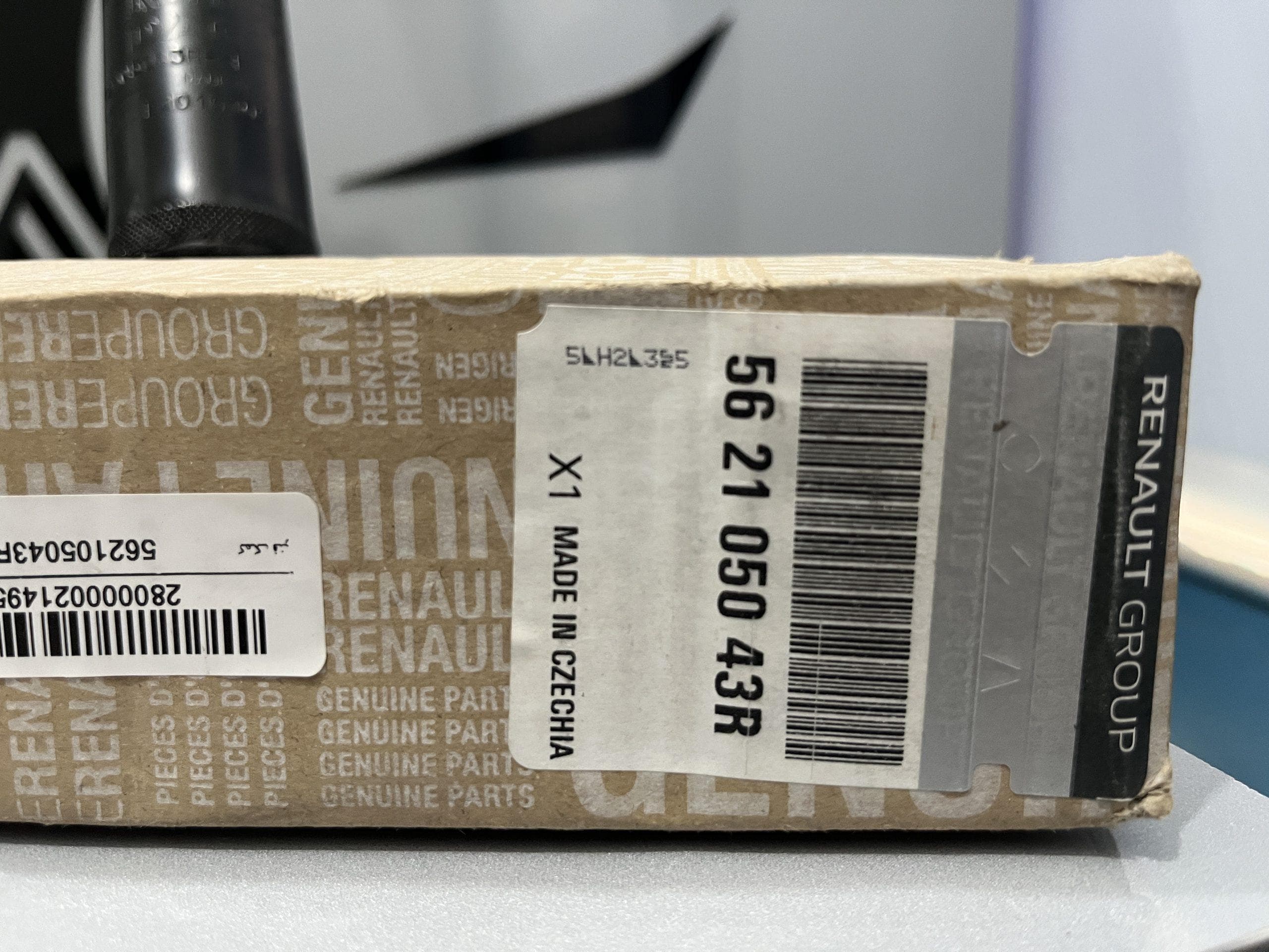 کمک فنر عقب داستر تک دیفرانسیل اصلی RENAULT کد فنی 562105043R — تصویر ۳