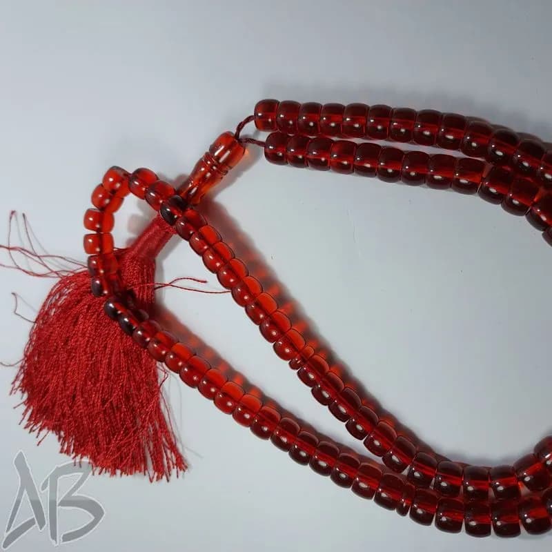 تسبیح سندلوس 100 دانه (101 دانه) بودار تراش قیچی قرمز خیلی خوشرنگ کد 843 آقابزرگ — تصویر ۵