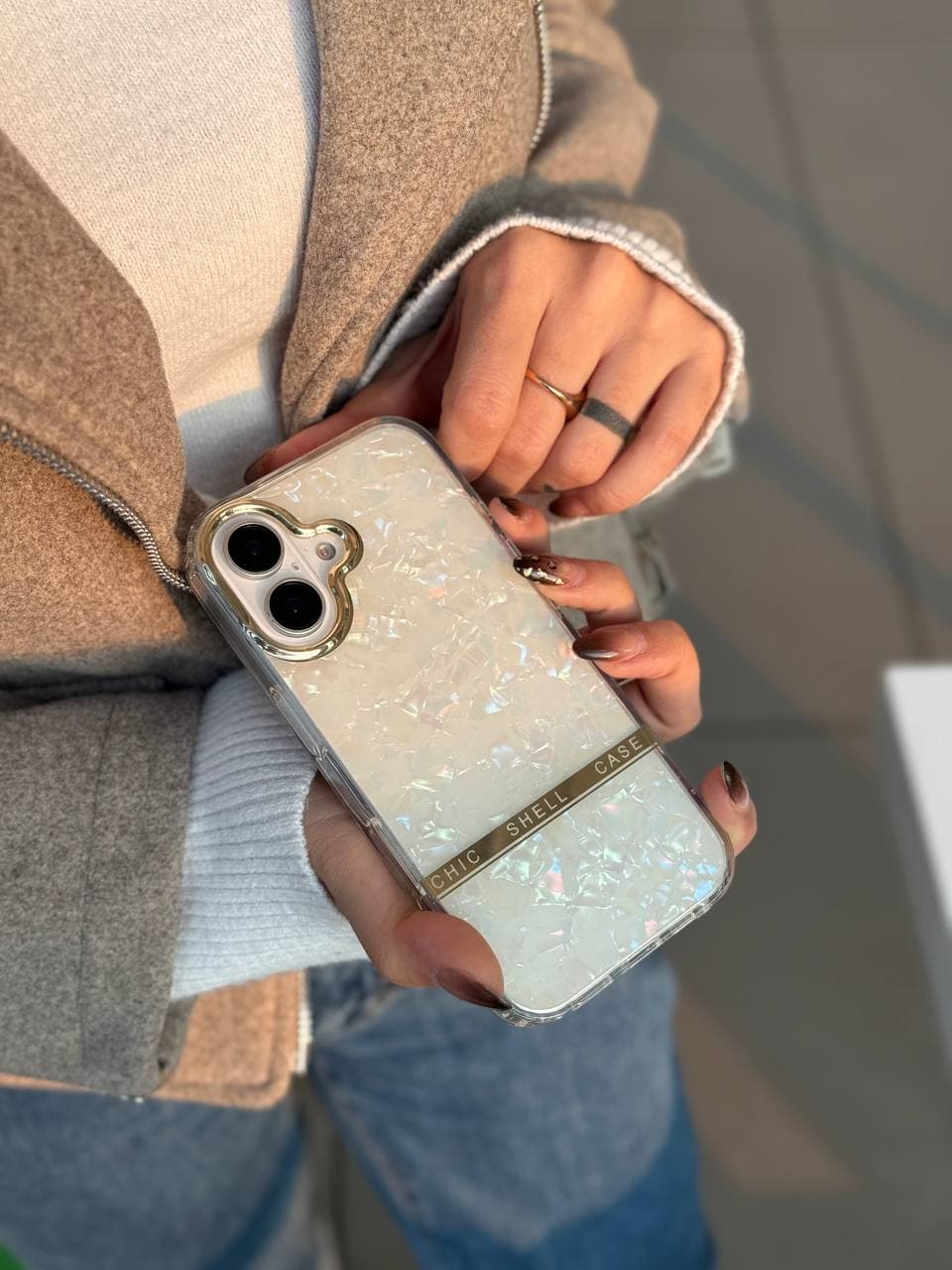 قاب گوشی shic case صدفی — تصویر ۳